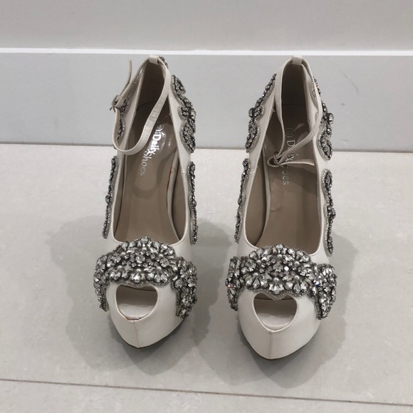 Shoes - Picture 3 of 3